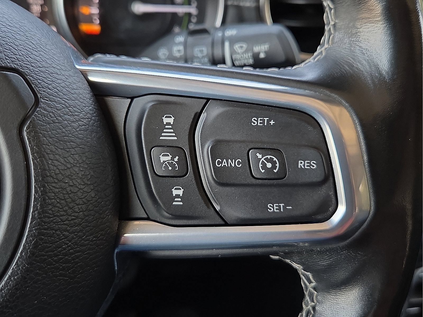 Used 2021 Jeep Wrangler Unlimited Sahara w/ Cold Weather Group AWD/4WD image 22