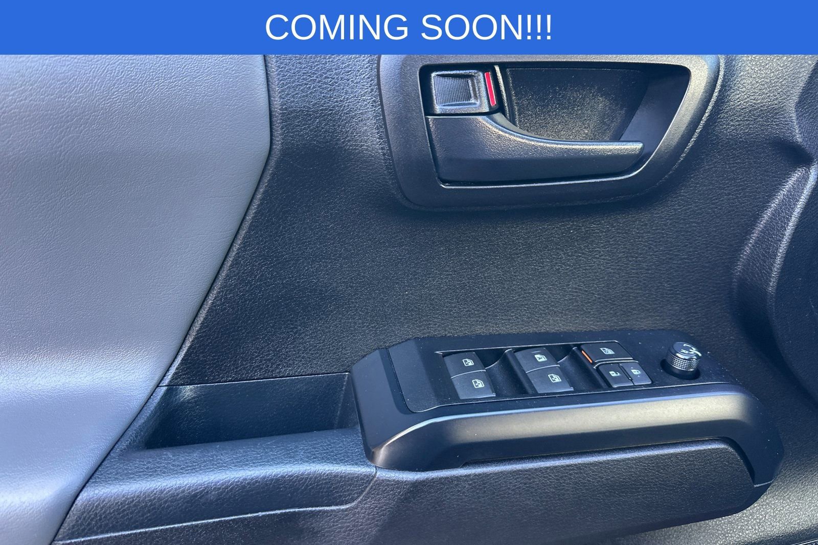 Used 2023 Toyota Tacoma SR AWD/4WD image 11