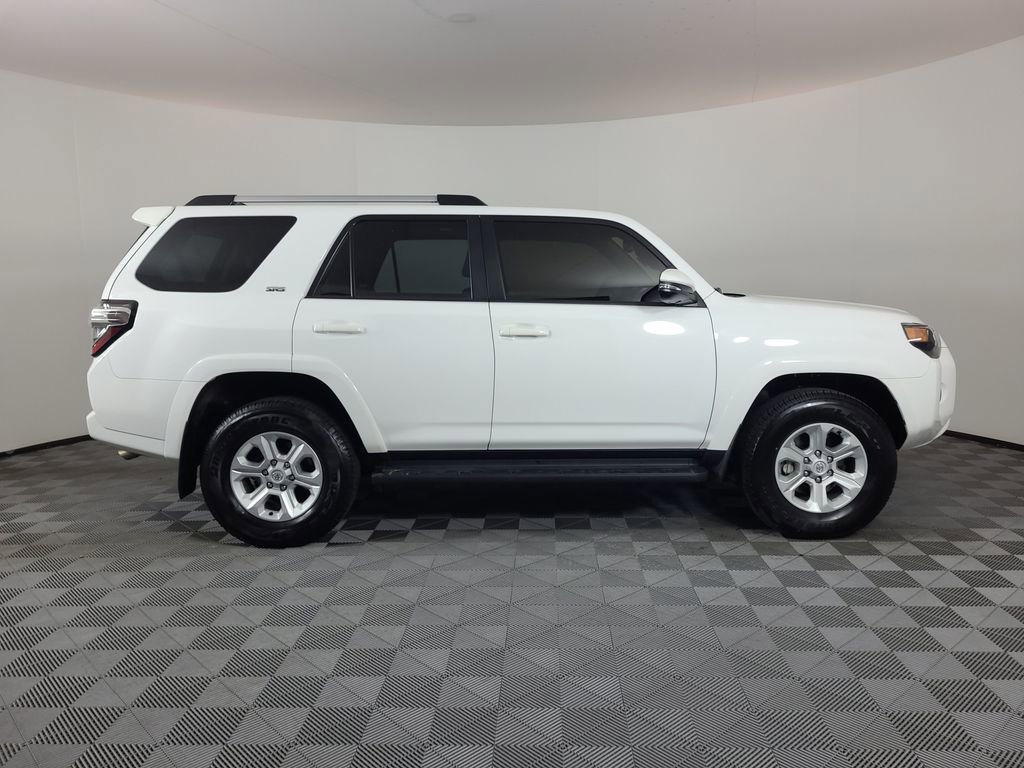 Used 2024 Toyota 4Runner SR5 Premium w/ Moonroof Package AWD/4WD image 2