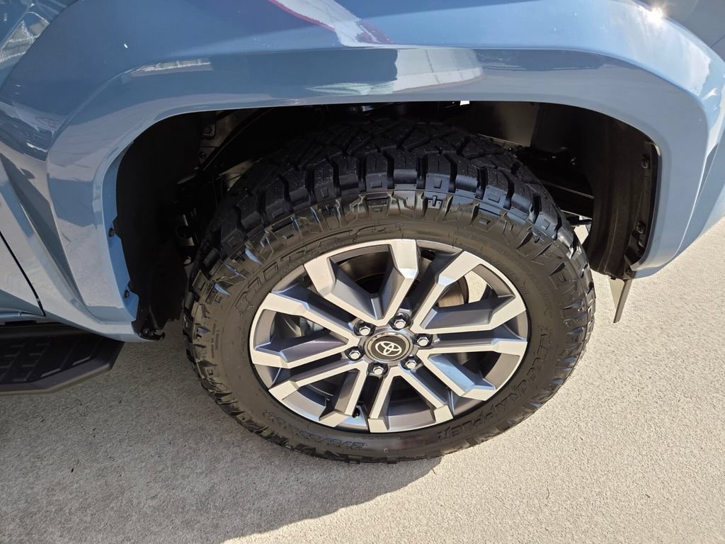 New 2026 Toyota 4Runner Limited AWD/4WD image 17