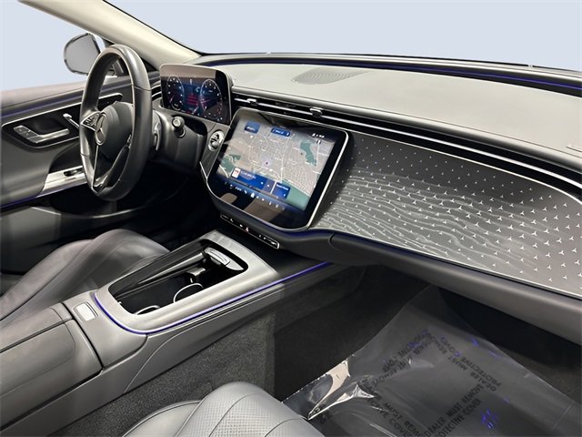 Used 2025 Mercedes-Benz E 350 4MATIC Sedan image 12