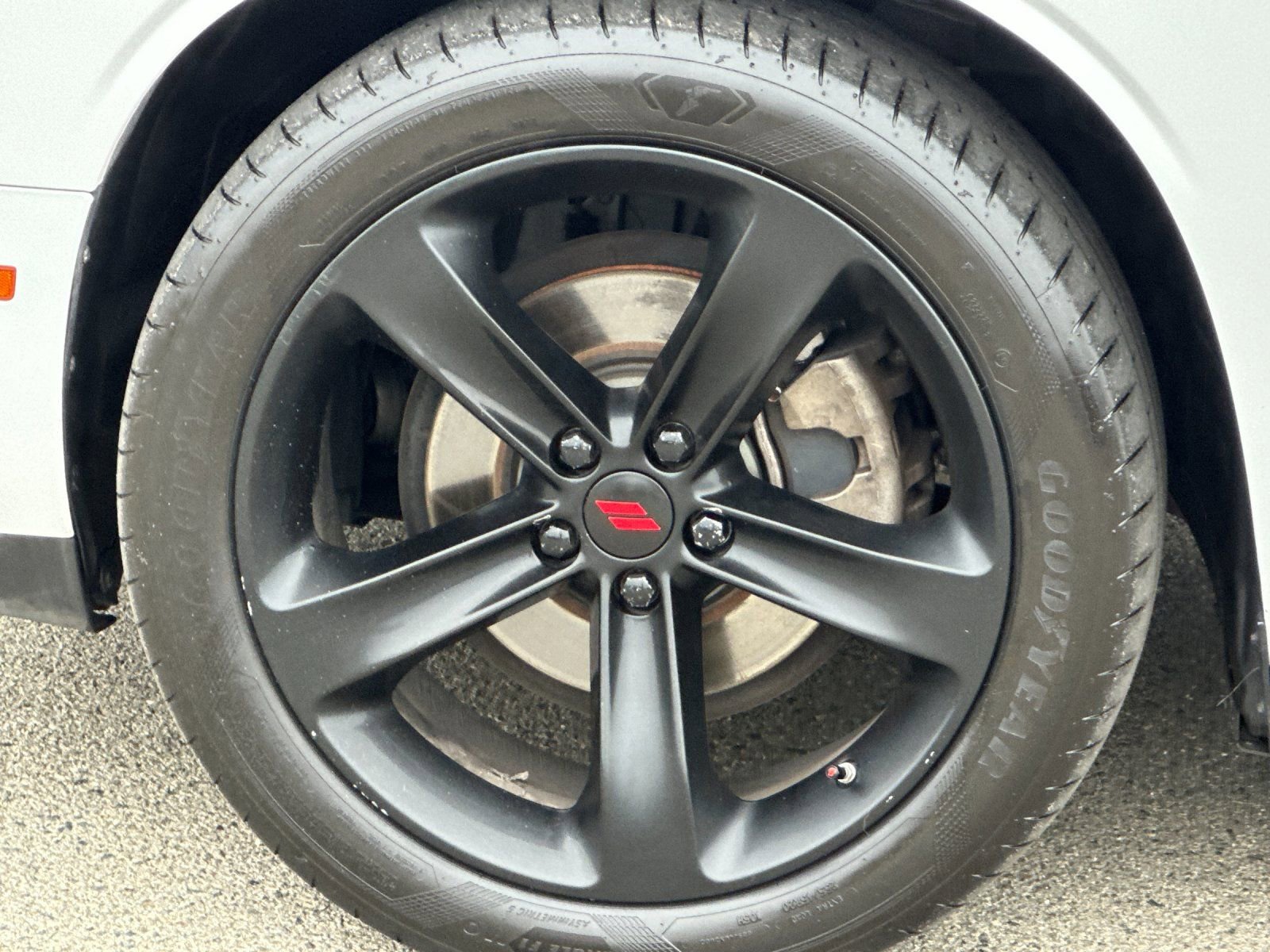 Used 2022 Dodge Challenger SXT RWD image 32