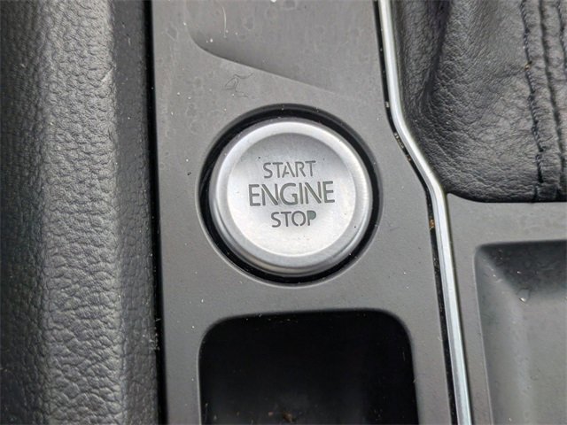 Used 2019 Volkswagen Atlas SE w/ Towing Package image 32