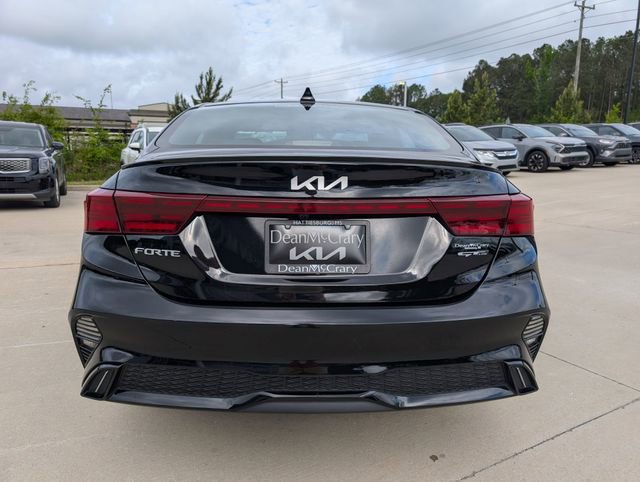 Used 2024 Kia Forte GT-Line w/ GT-Line Premium Package image 4