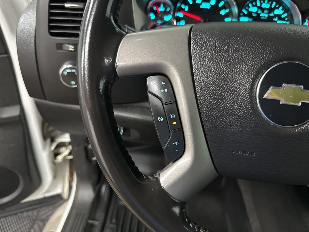 Used 2014 Chevrolet Silverado 2500 LT AWD/4WD image 17