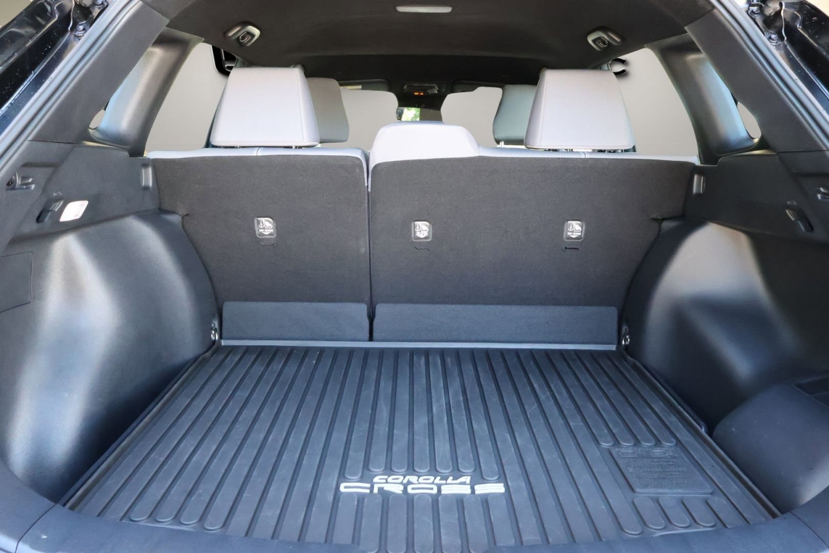 Used 2023 Toyota Corolla Cross S image 17
