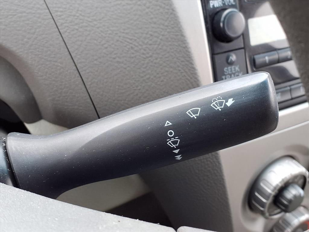 Used 2009 Toyota Yaris Sedan image 19