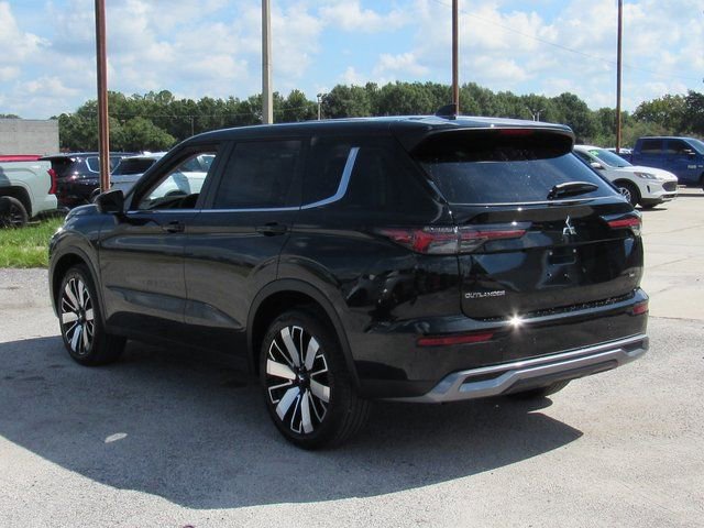 New 2025 Mitsubishi Outlander SE image 5