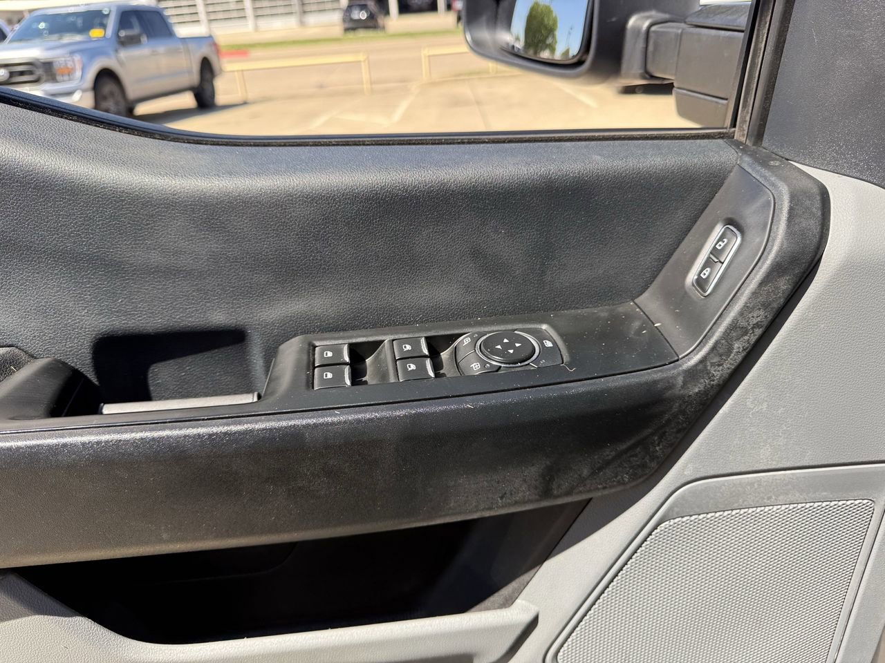 Certified 2025 Ford F250 XL w/ XL Chrome Package image 21