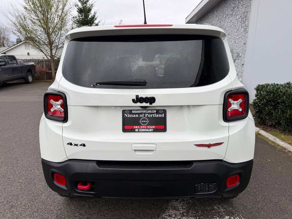 Used 2023 Jeep Renegade Trailhawk AWD/4WD image 7