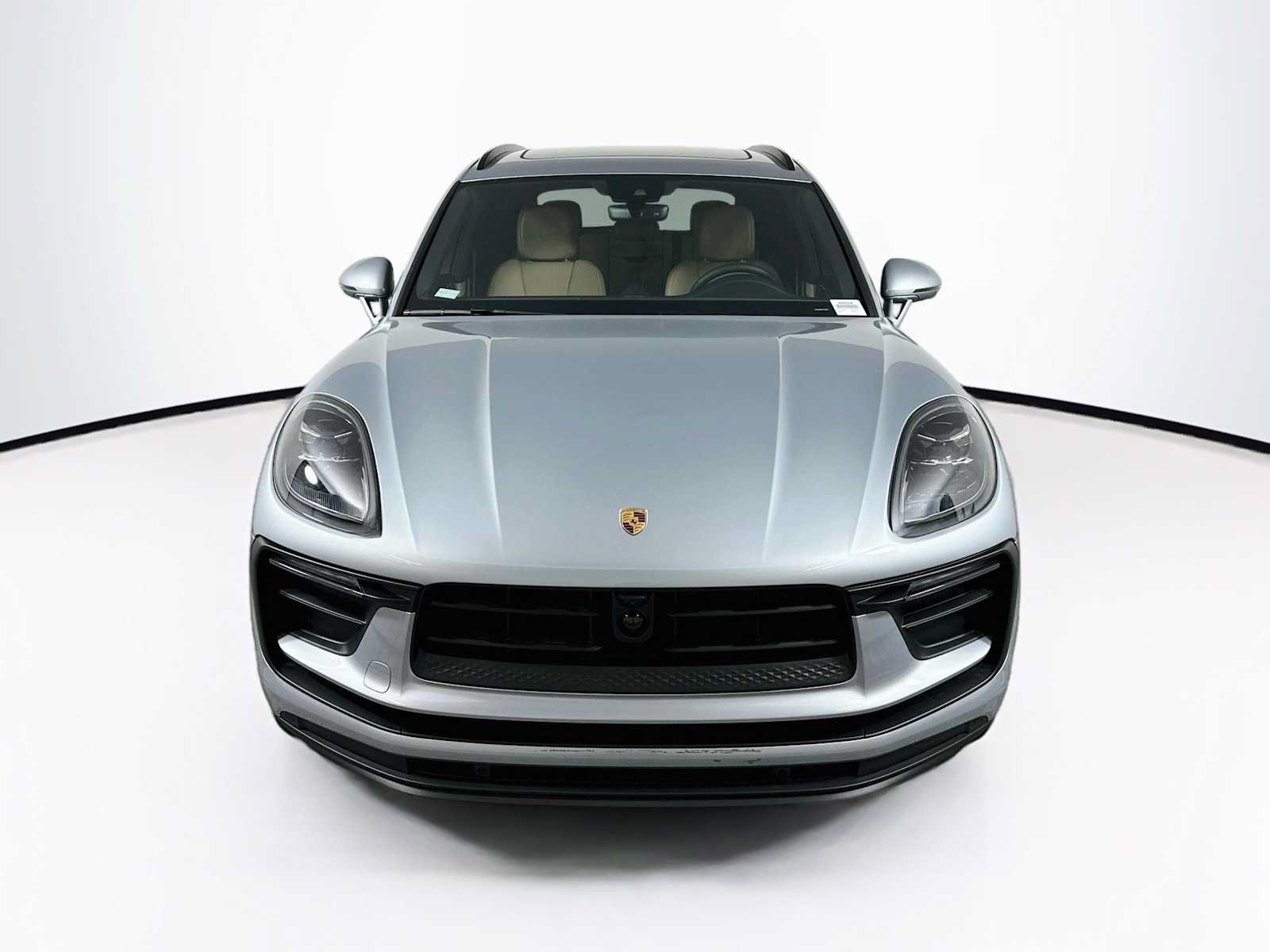 New 2026 Porsche Macan AWD/4WD image 6