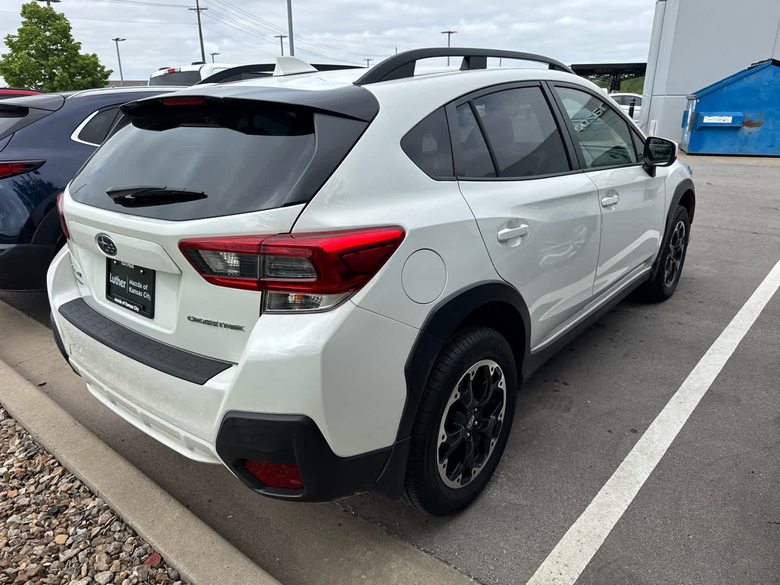 Used 2023 Subaru Crosstrek 2.0i Premium w/ Popular Package #3 AWD/4WD image 2