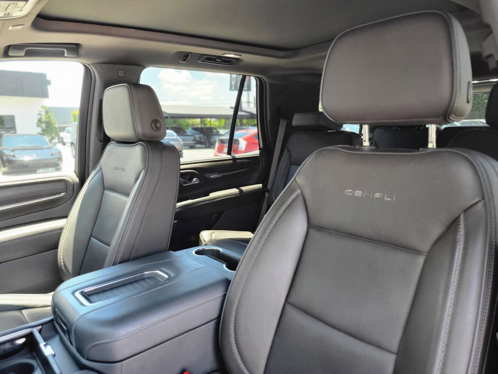 Used 2023 GMC Yukon Denali AWD/4WD image 21