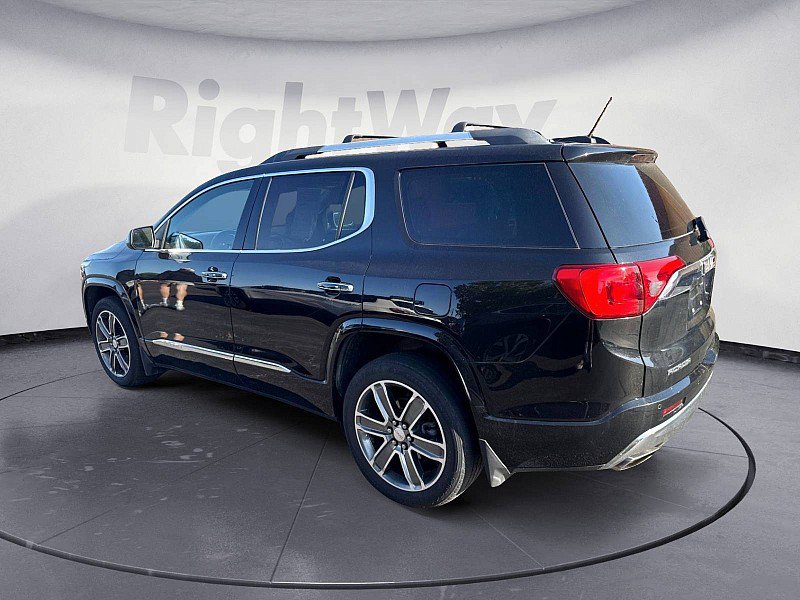 Used 2019 GMC Acadia Denali w/ Technology Package AWD/4WD image 3