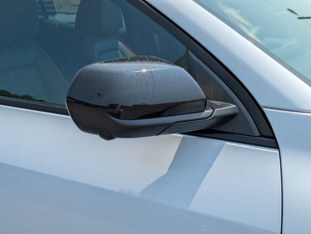 New 2027 Chevrolet Equinox RS w/ Safety and Technology Package FWD image 12