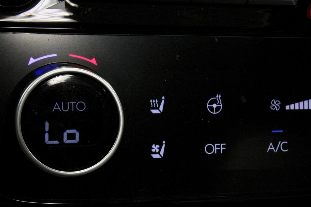 Used 2025 Hyundai Tucson Limited AWD/4WD image 31