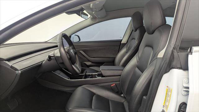Used 2019 Tesla Model 3 Long Range RWD image 13