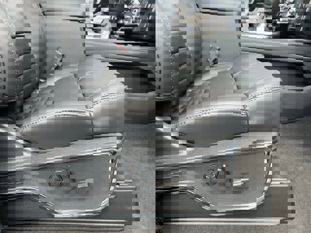 New 2025 Ford F250 Platinum image 36