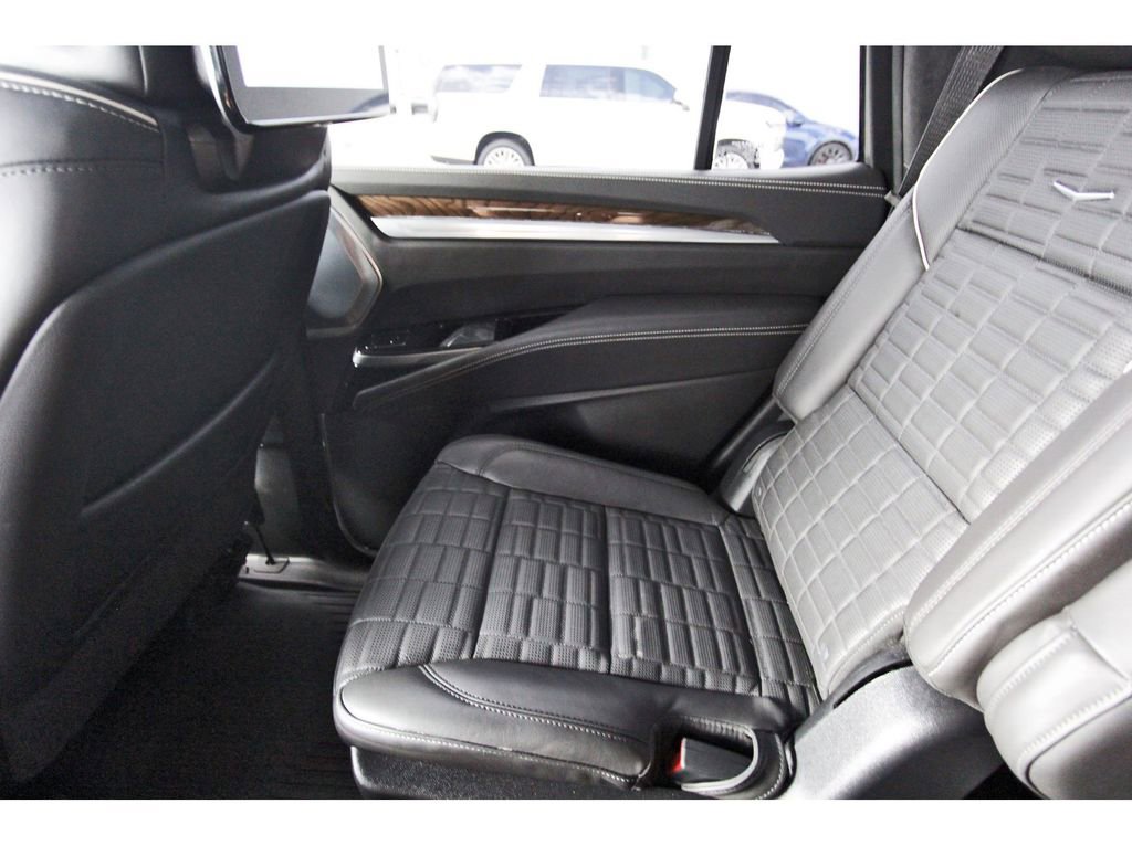 Used 2025 Cadillac Escalade Sport Platinum w/ LPO, ONYX Package image 12