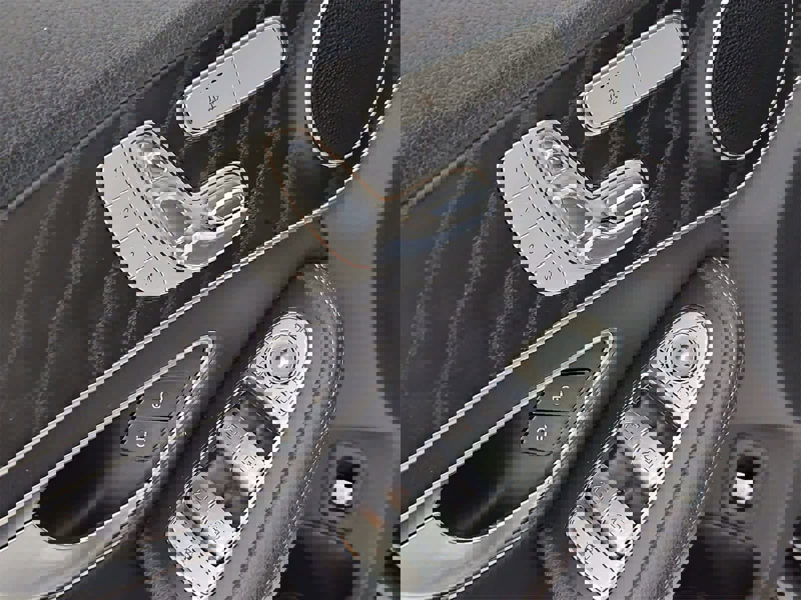 Used 2017 Mercedes-Benz C 300 Sedan image 17