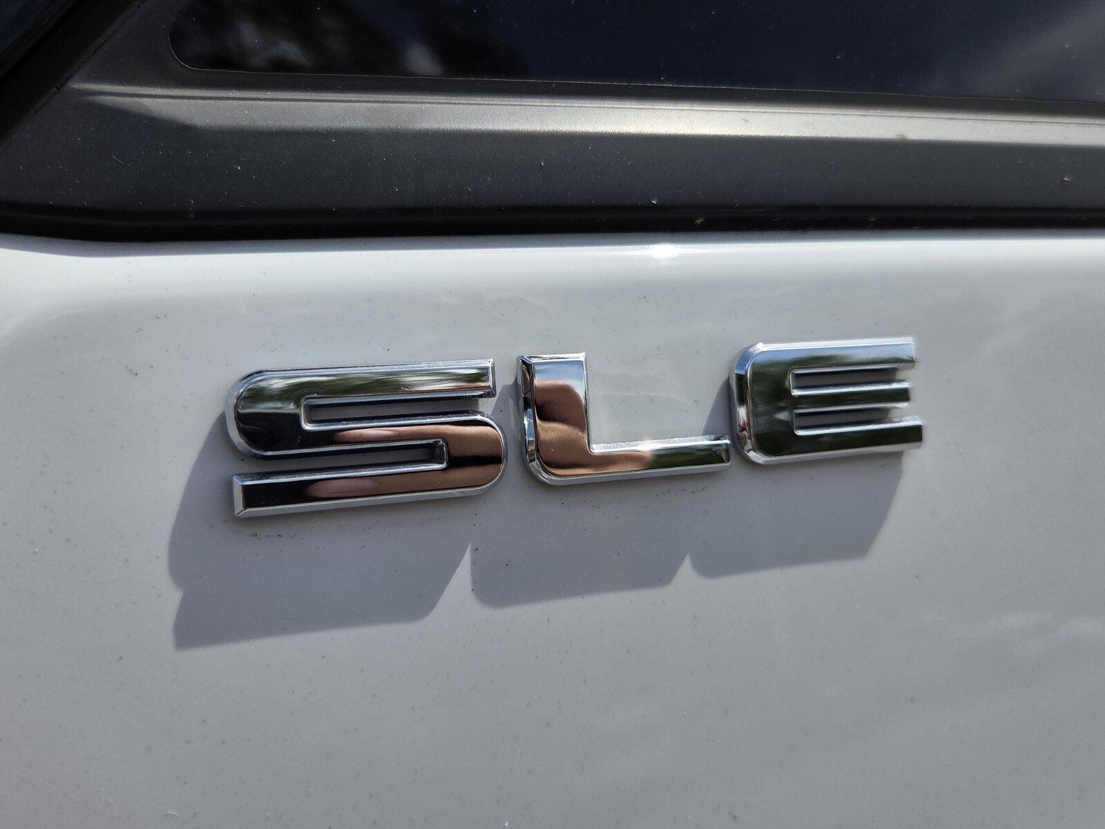 Used 2019 GMC Terrain SLE w/ Driver Convenience Package AWD/4WD image 18