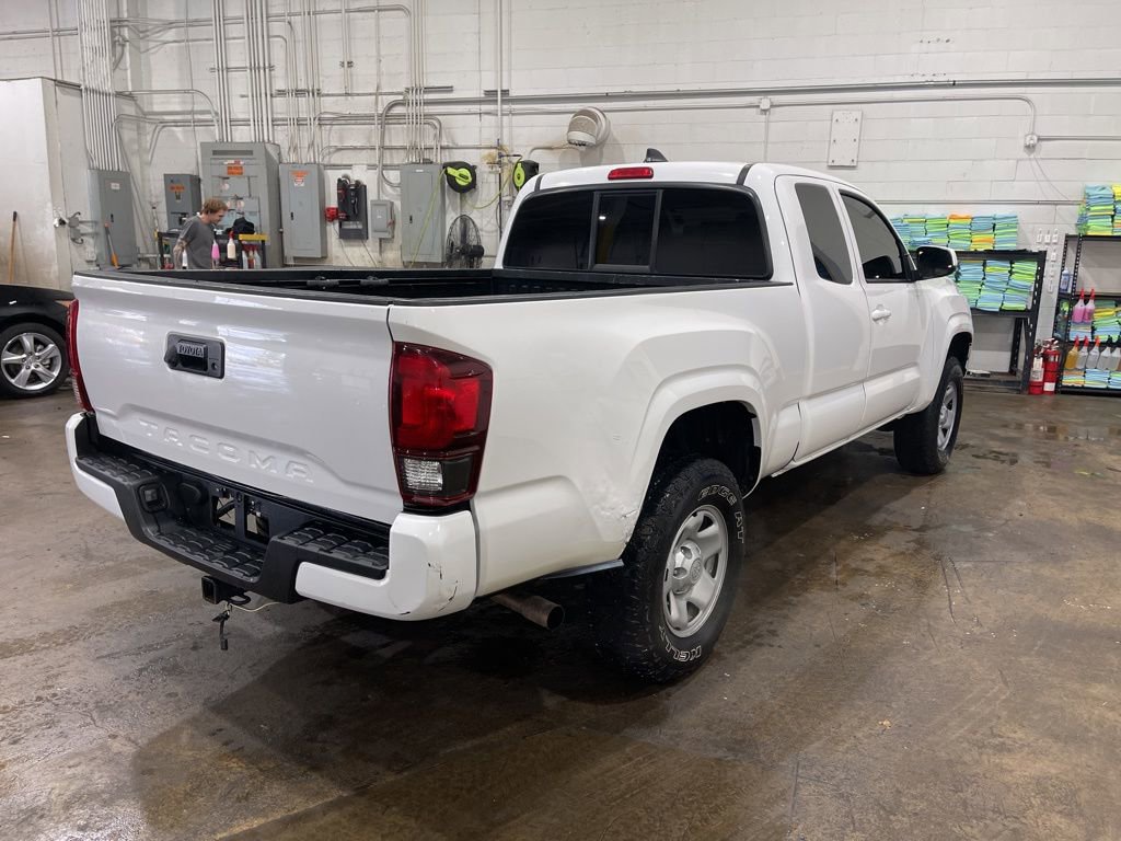 Used 2022 Toyota Tacoma SR w/ SR Convenience Package RWD image 4