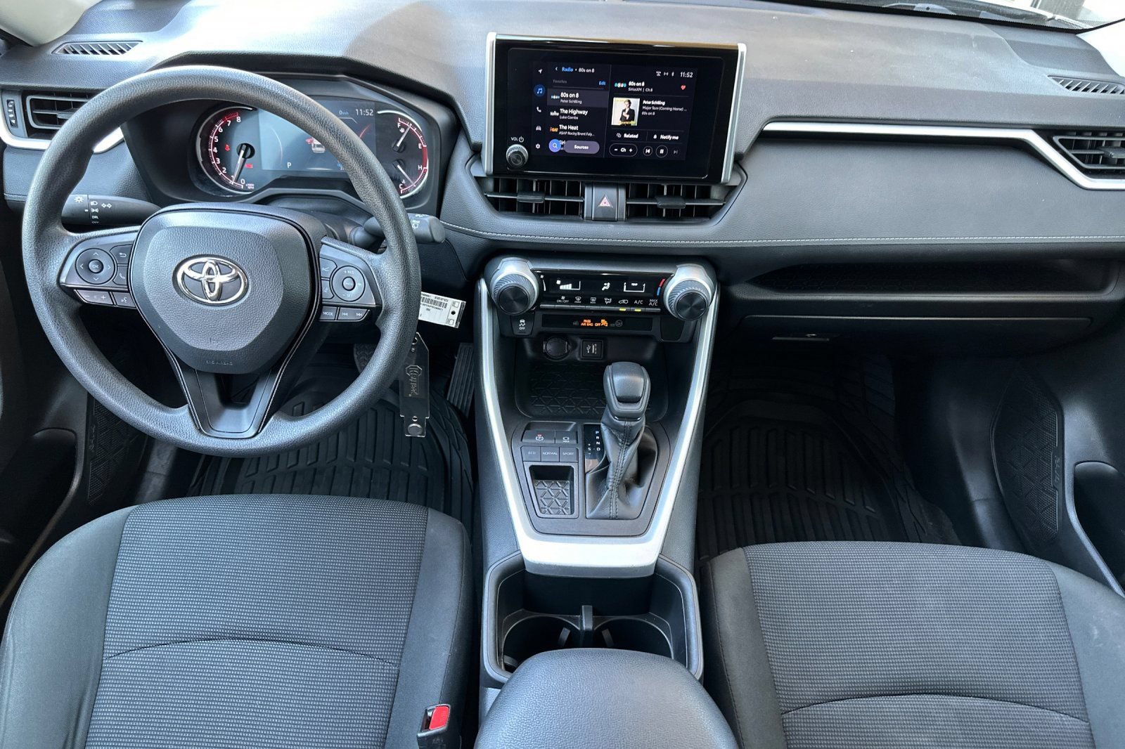 Used 2023 Toyota RAV4 LE FWD image 13
