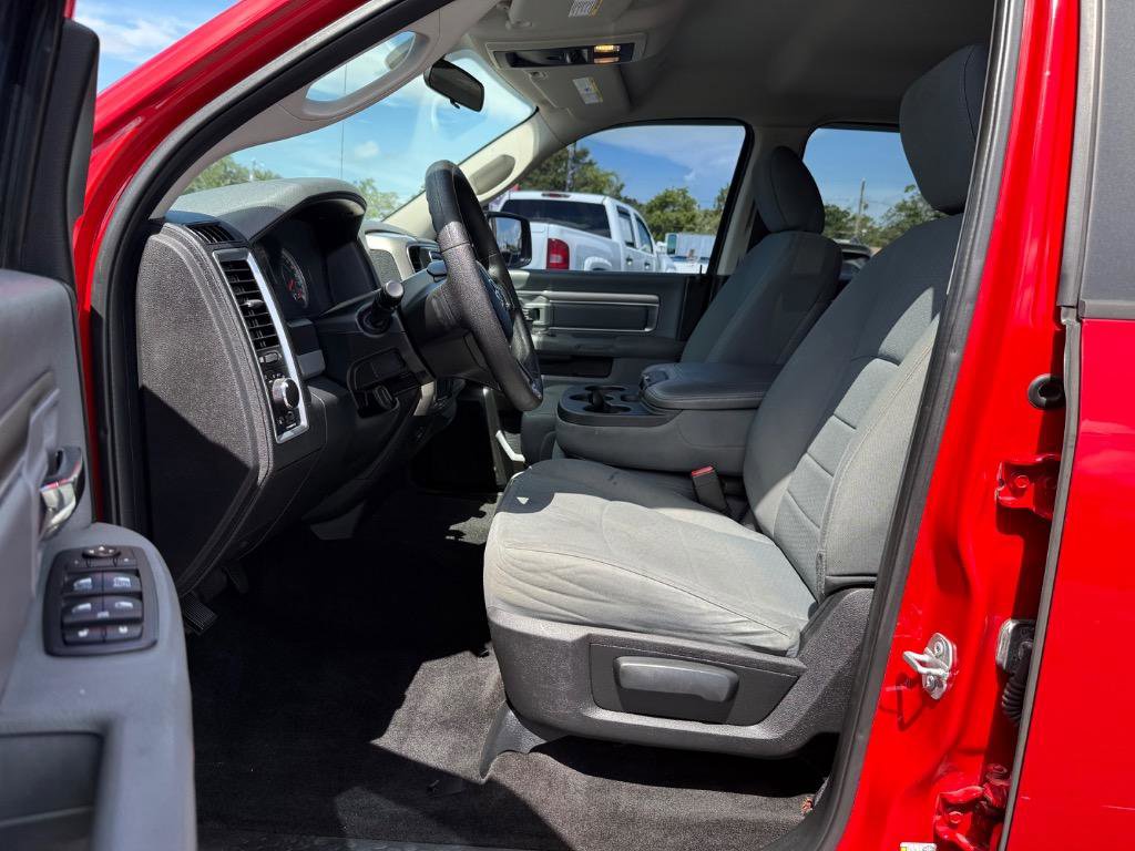 Used 2017 RAM 1500 Classic SLT image 12