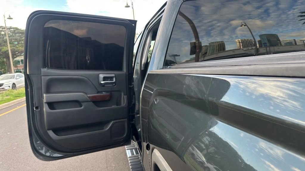 Used 2018 GMC Sierra 1500 SLT w/ SLT Premium Package image 15