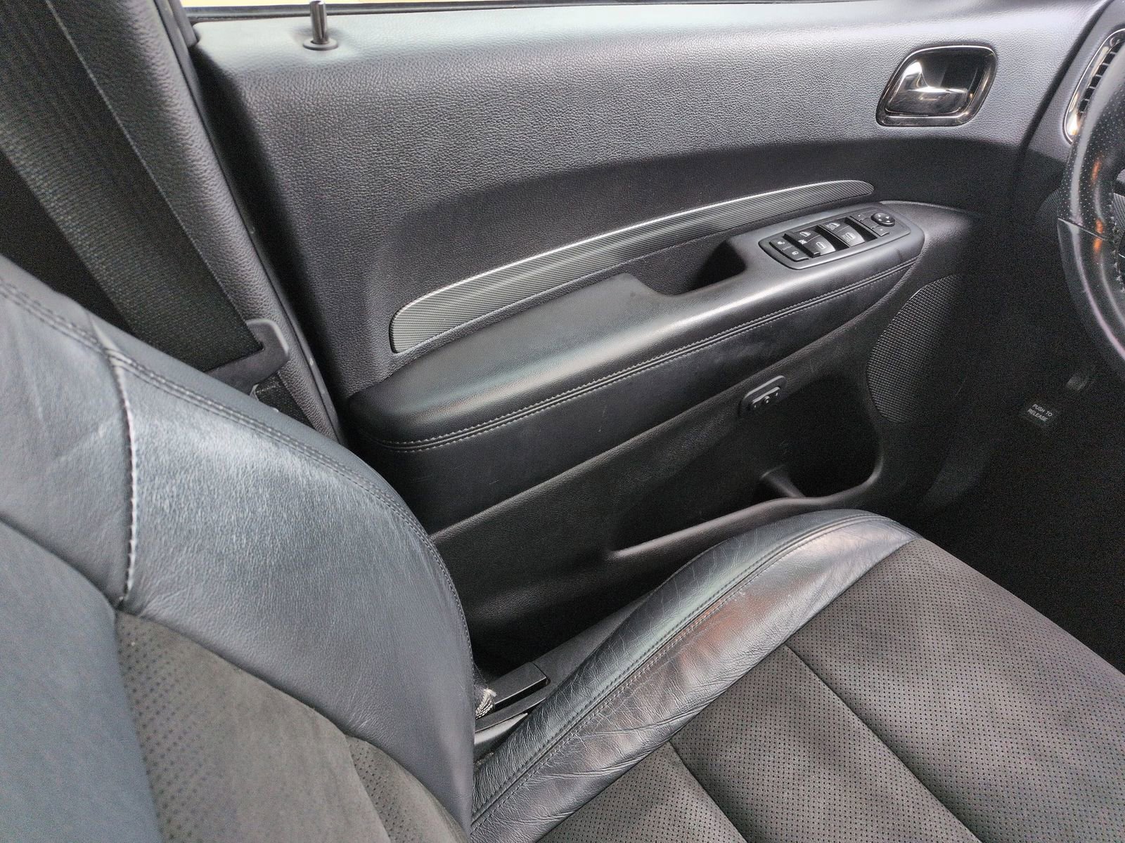 Used 2020 Dodge Durango GT image 27