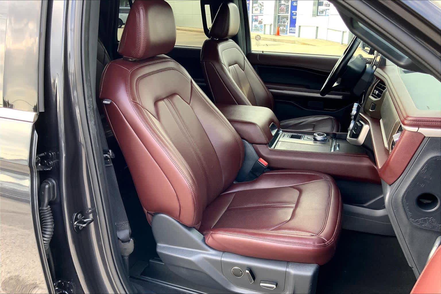 Used 2024 Ford Expedition Max Limited RWD image 9