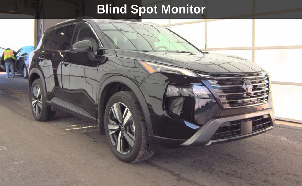 Used 2024 Nissan Rogue SL w/ SL Premium Package image 5