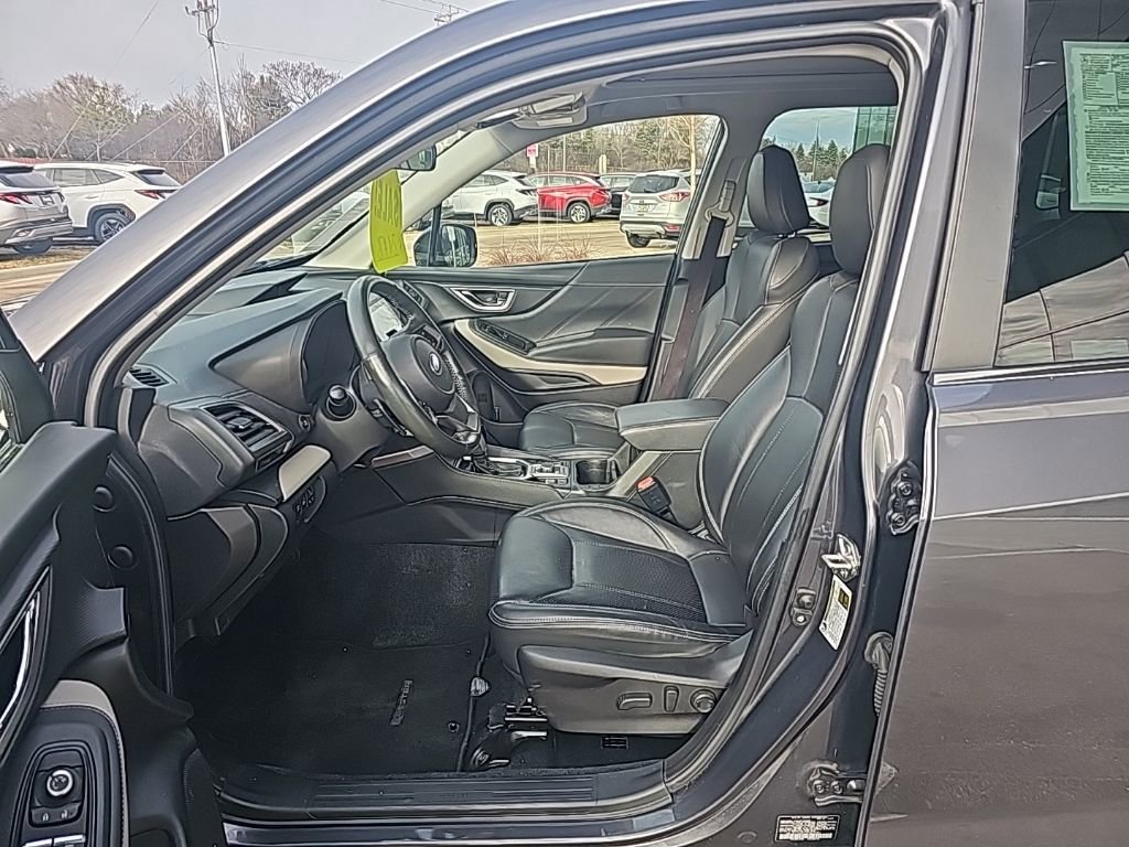 Used 2023 Subaru Forester Limited AWD/4WD image 9
