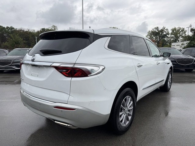 Used 2024 Buick Enclave Premium image 3