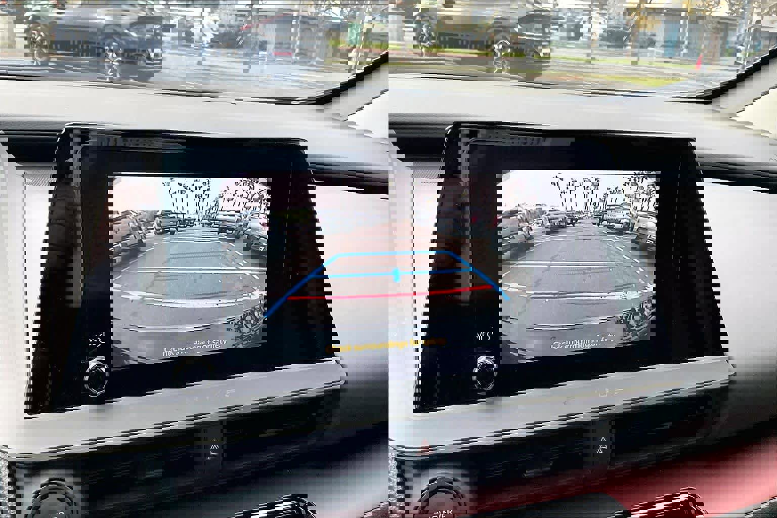 Used 2025 Toyota Prius Plug-In Hybrid image 25