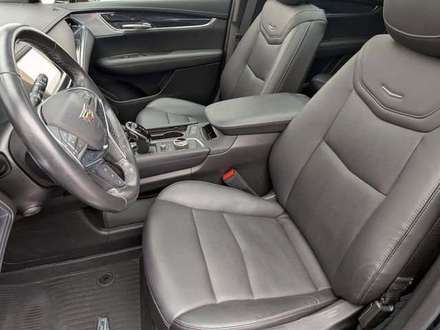 Certified 2023 Cadillac XT5 Premium Luxury w/ LPO, Floor Liner Package image 21