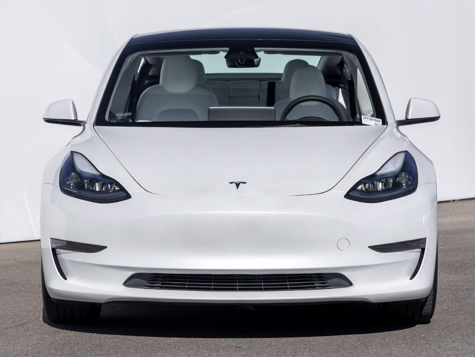 Used 2023 Tesla Model 3 Standard Range RWD image 3