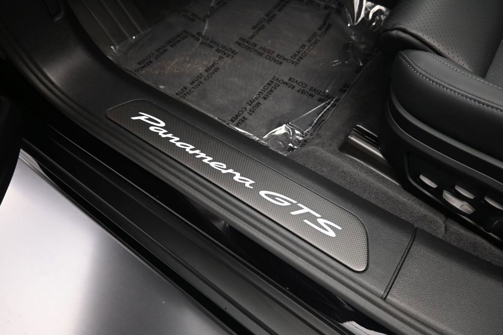 Certified 2026 Porsche Panamera GTS AWD/4WD image 26
