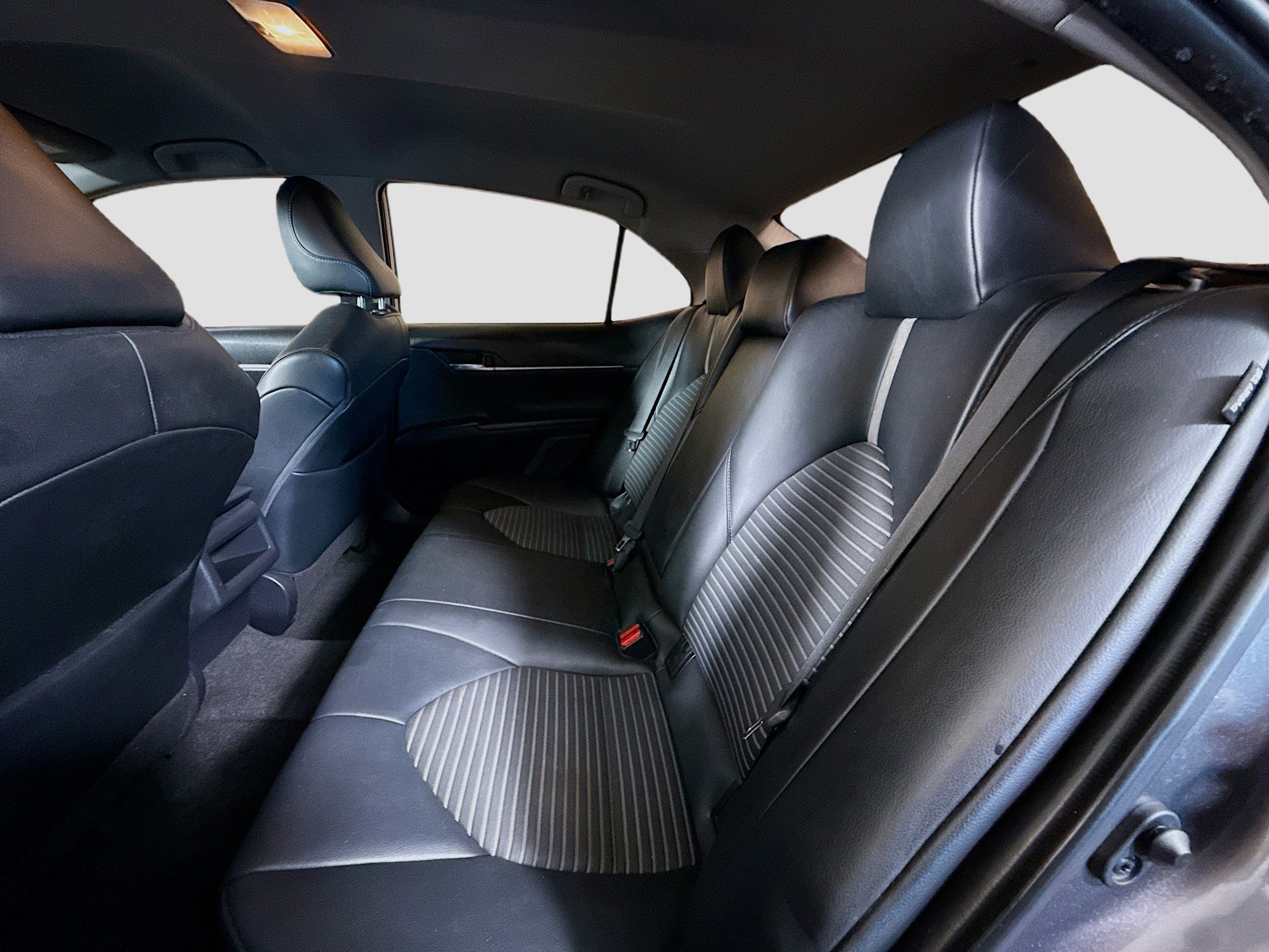 Used 2022 Toyota Camry SE image 24