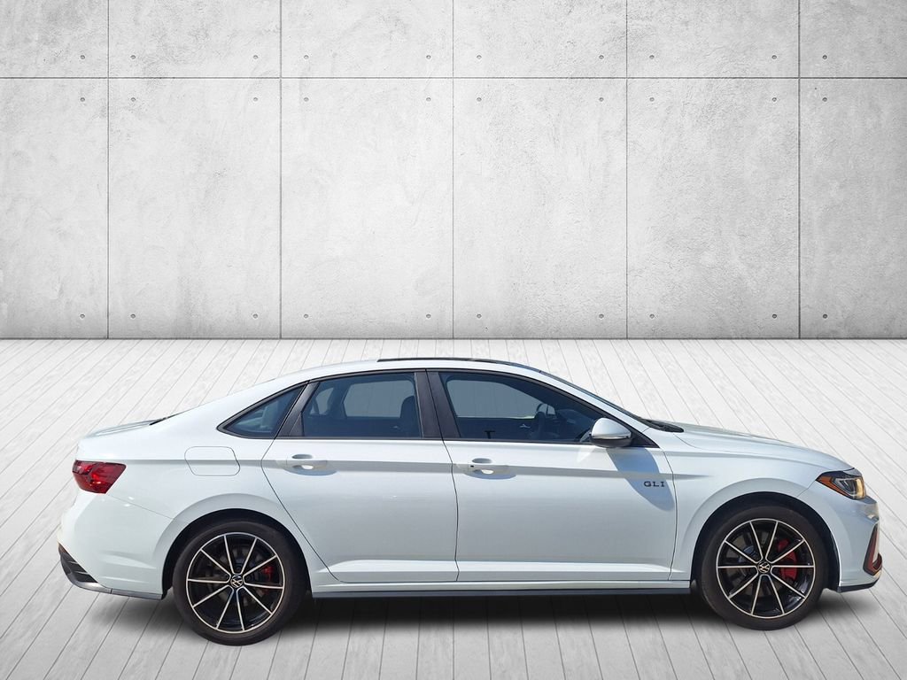 Used 2025 Volkswagen Jetta GLI Autobahn image 6