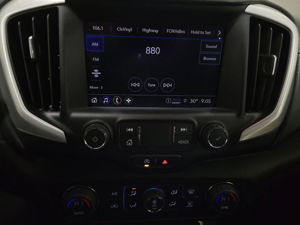 Used 2022 GMC Terrain SLT w/ Tech Package image 25