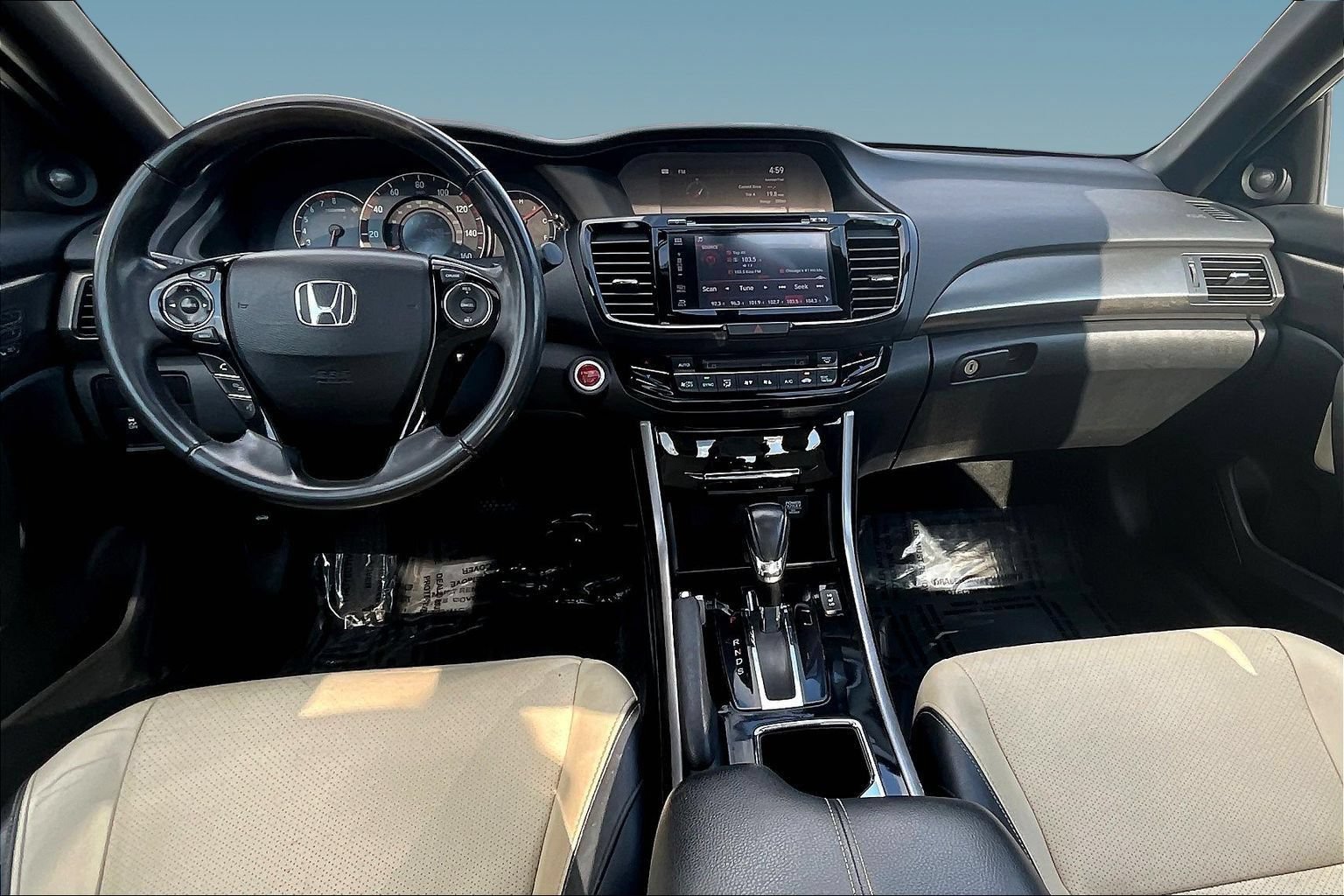 Used 2017 Honda Accord EX-L image 7