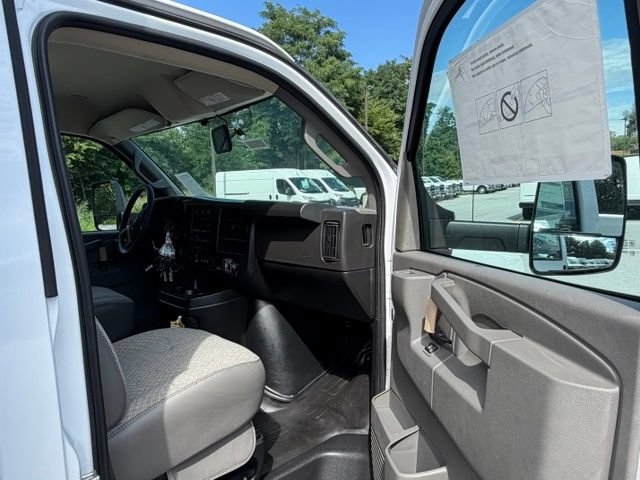 New 2026 Chevrolet Express 3500 w/ Power Convenience Package RWD image 23