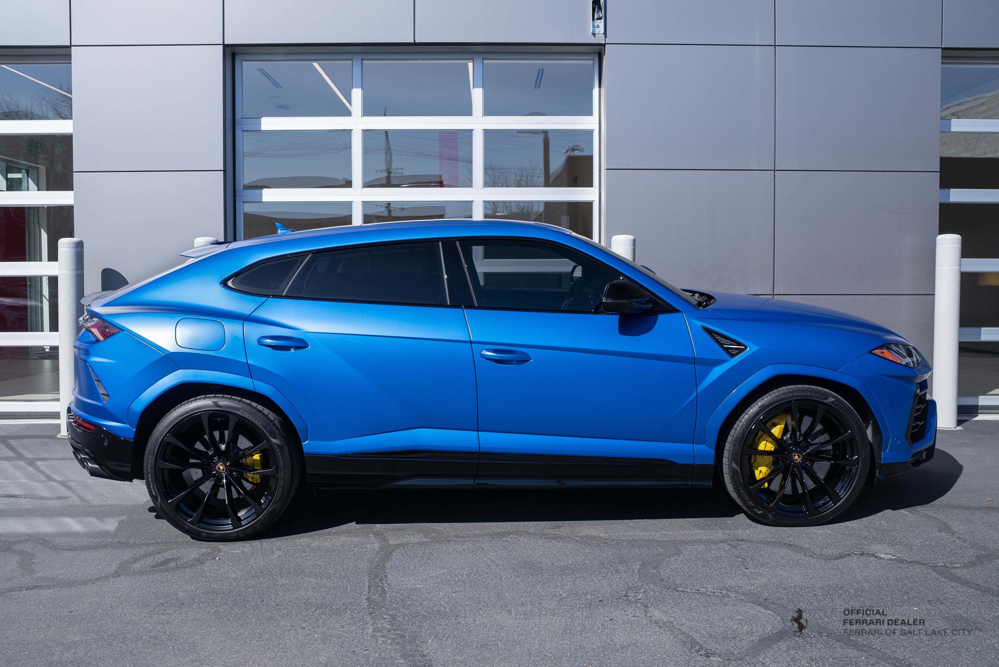 Used 2022 Lamborghini Urus image 11