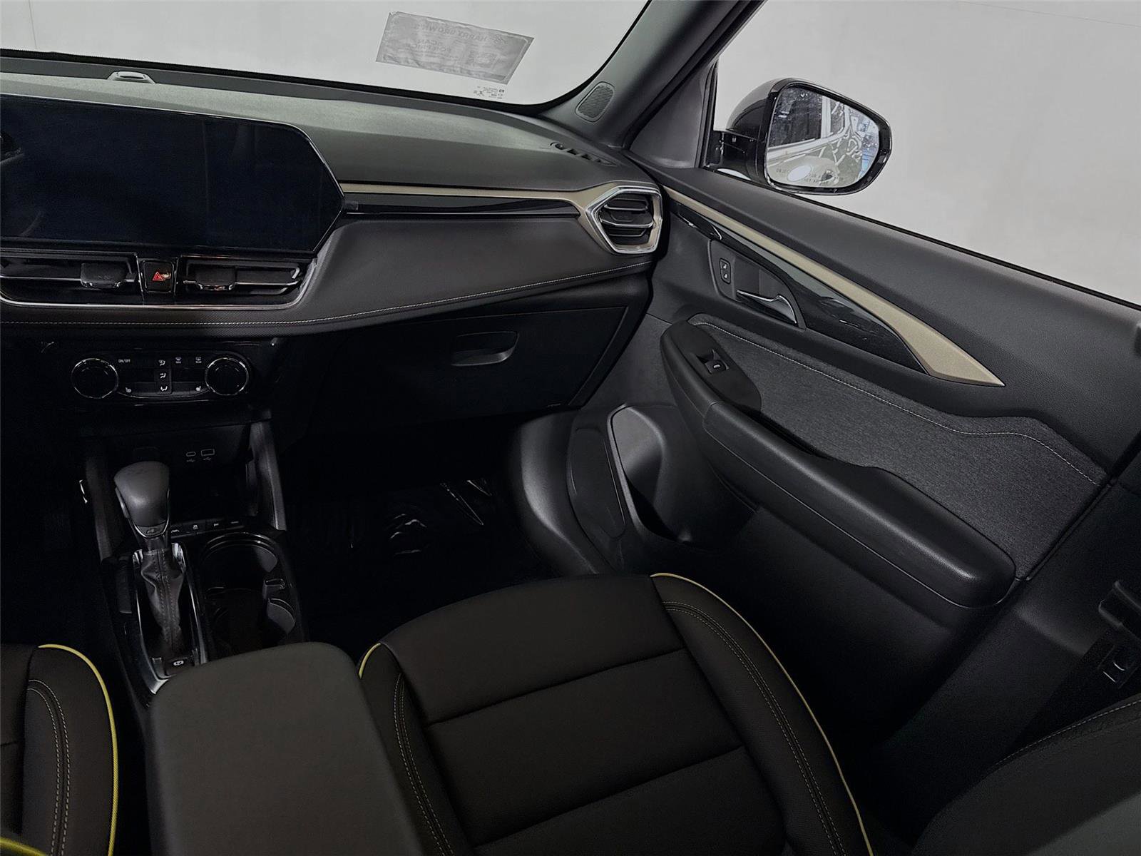 New 2025 Chevrolet TrailBlazer ACTIV w/ Convenience Package image 16