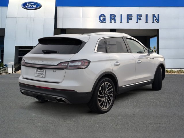 Used 2019 Lincoln Nautilus Reserve image 4