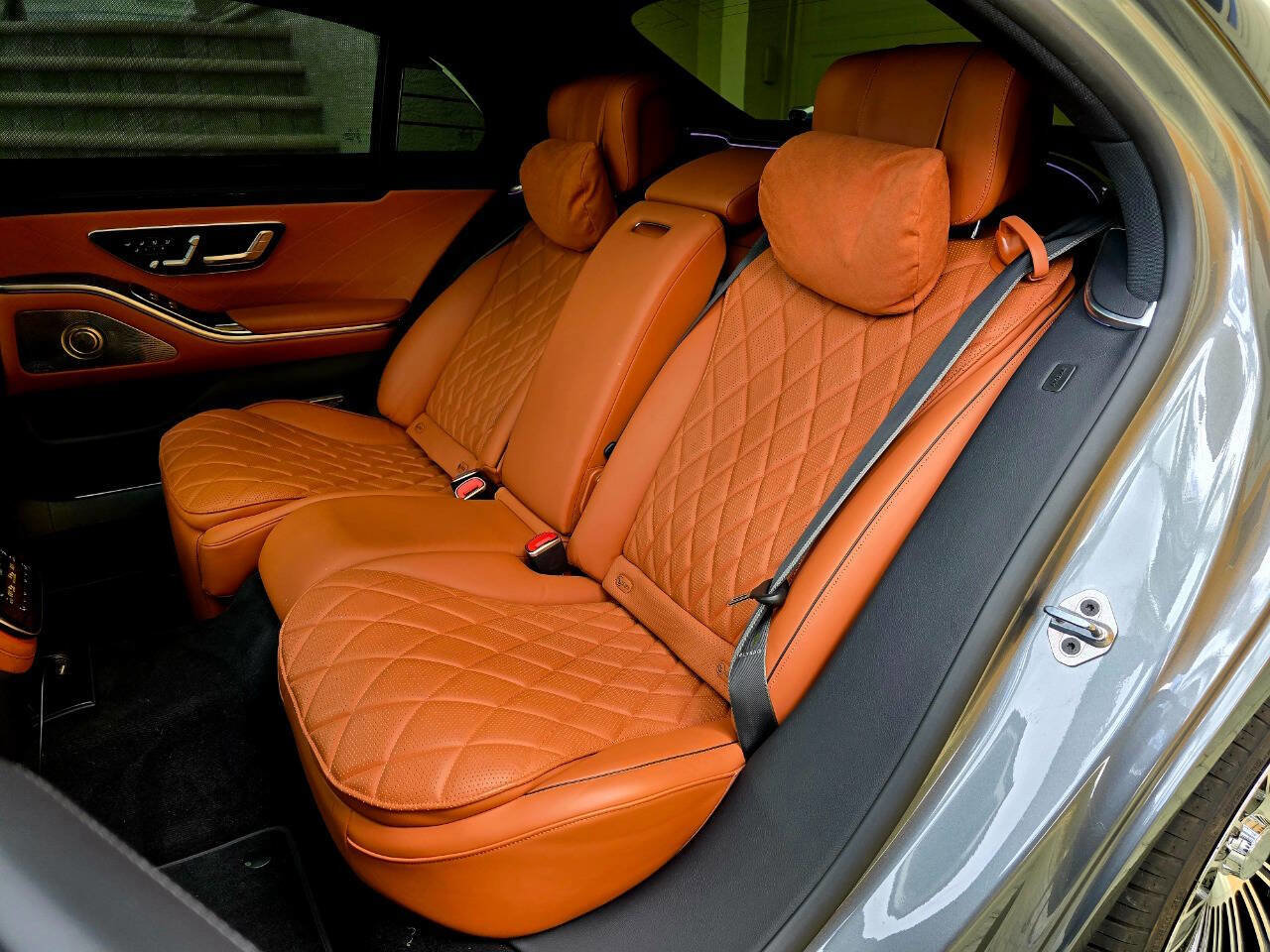 Used 2022 Mercedes-Benz S 580 4MATIC Sedan w/ Rear Seat Package image 97