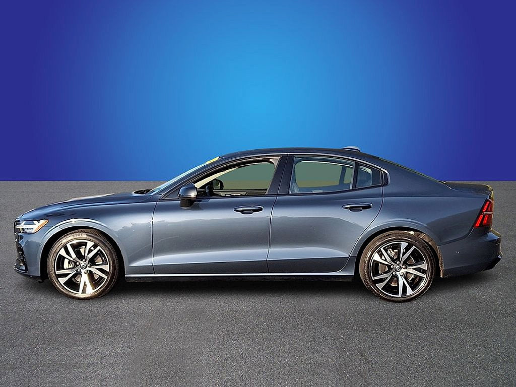 Used 2024 Volvo S60 B5 Plus AWD/4WD image 7