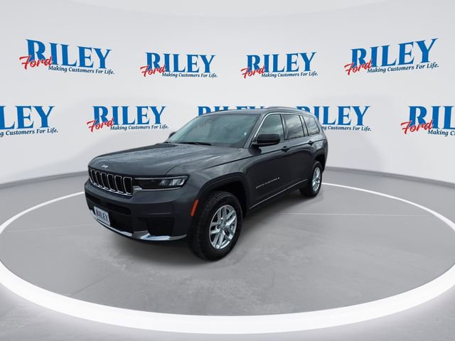 Used 2024 Jeep Grand Cherokee L Laredo image 4