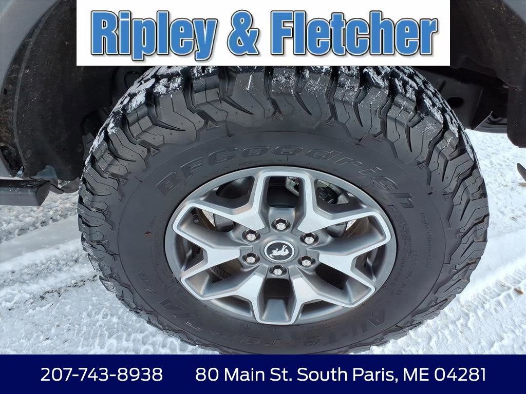 Used 2025 Ford Bronco Badlands image 10